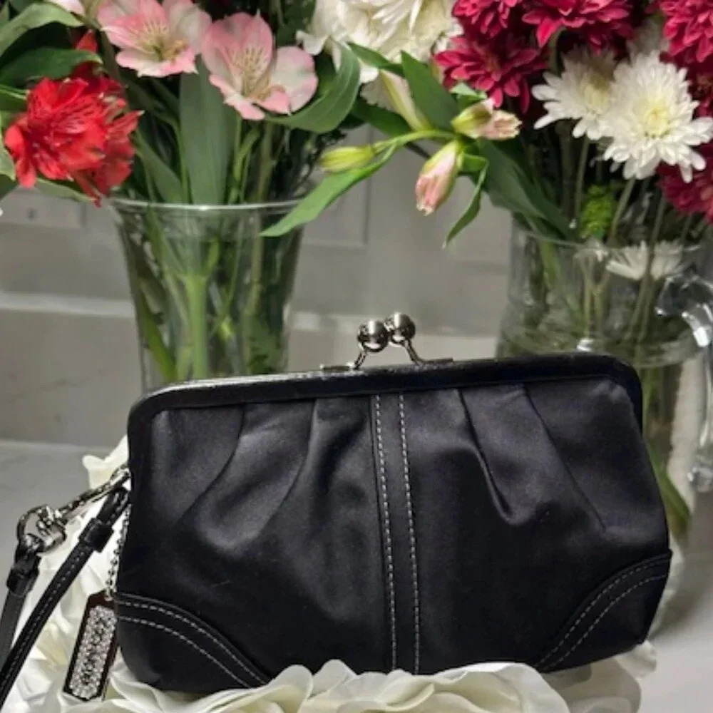 🧚🏻HOST PICK🧚🏻 Coach Black Satin Wristlet with Swarovski Hangtag EUC - Picture 2 of 13